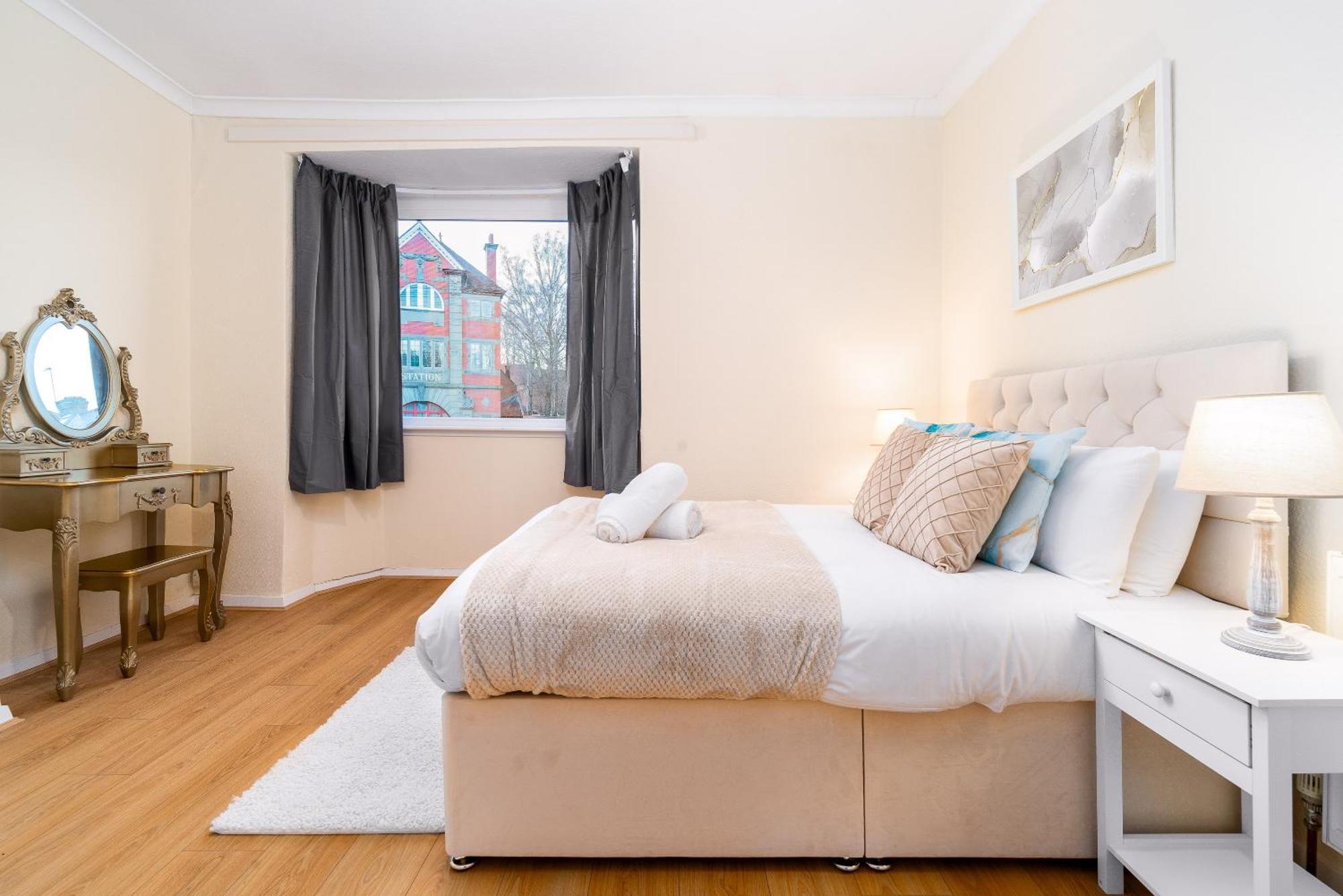 Luxury 3 Bedroom House - Harborne - Parking - Garden - Wifi & Netflix 122G Birmingham Exterior foto